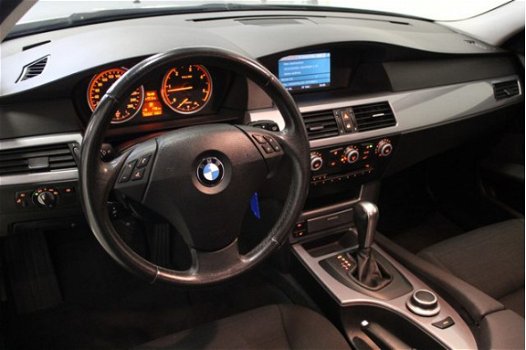 BMW 5-serie - 520d High Executive Aut. [ Xenon Navi Climate Privacy glass ] - 1