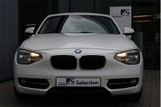 BMW 1-serie - 116i Business+ / Sport-Line / Navigatie