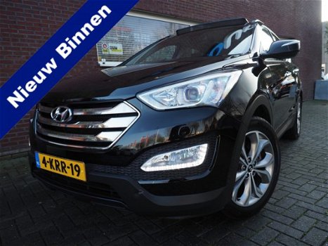 Hyundai Santa Fe - 2.4i GDI Automaat 192PK 4WD i-Catcher Xenon Pano Leder Navi Camera - 1