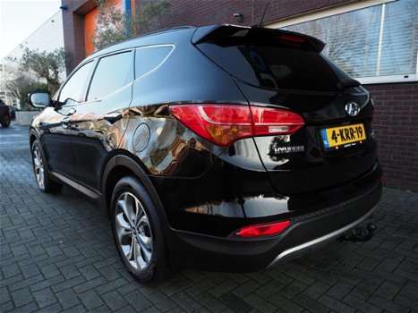 Hyundai Santa Fe - 2.4i GDI Automaat 192PK 4WD i-Catcher Xenon Pano Leder Navi Camera - 1