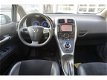 Toyota Auris - 1.8 Full Hybrid Executive 5drs - 1 - Thumbnail