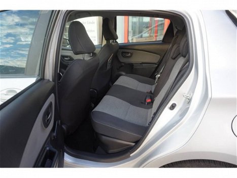 Toyota Yaris - 1.5 Hybride Trend Navigatie systeem 5drs - 1