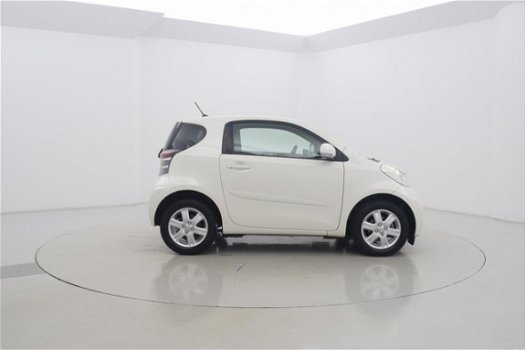 Toyota iQ - 1.0 VVTi Comfort Fietsensteun 3drs - 1