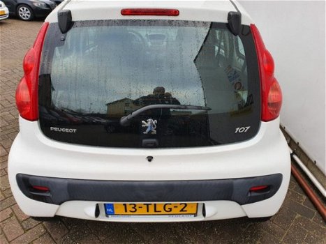 Peugeot 107 - 1.0-12V XS - 1