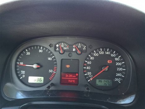 Volkswagen Golf - 1.9 TDI 74KW - 1