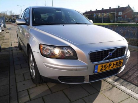 Volvo S40 - 1.8 Kinetic - 1