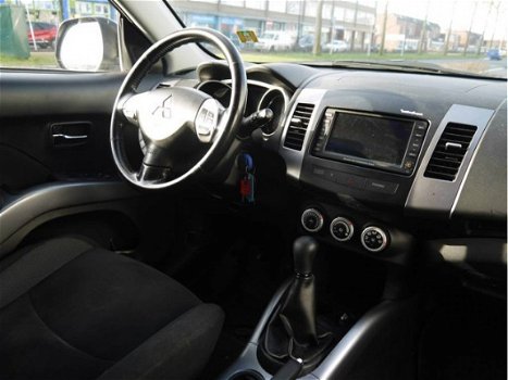 Mitsubishi Outlander - 2.4 2WD Intro Edition - Navigatie - 1