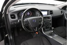 Volvo S60 - 1.6 T4 Kinetic | Navigatie | Cruise Control | 17 Inch