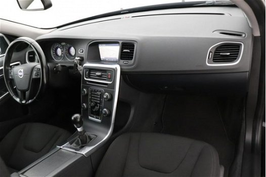 Volvo S60 - 1.6 T4 Kinetic | Navigatie | Cruise Control | 17 Inch - 1