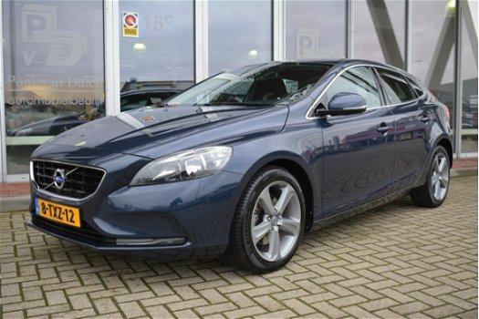 Volvo V40 - T2 1.6 MOMENTUM BUSINESS NAVI/PDC/CLIMA/17 INCH LM - 1