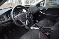 Volvo V40 - T2 1.6 MOMENTUM BUSINESS NAVI/PDC/CLIMA/17 INCH LM - 1 - Thumbnail