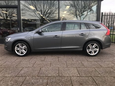 Volvo V60 - 2.4 D6 Twin Engine Summum Xenon Navi climate Stoelverw. BLIS adapt. Cruise Dealer onderh - 1