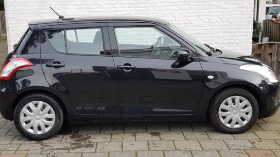 Suzuki Swift - 1.2 5 deurs comfort airco - 1