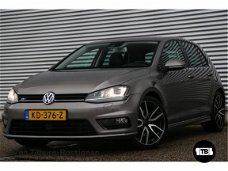 Volkswagen Golf - 1.4 TSI 150pk DSG ACT Business Edition R-Line 18'' LMV Xenon Navigatie 43