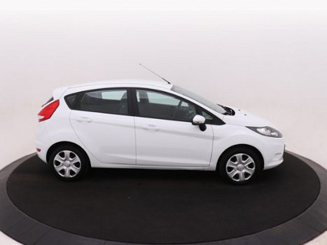 Ford Fiesta - 1.25 60 pk Limited | Airco | Trekhaak | 100% dealer onderhouden - 1