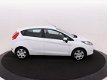 Ford Fiesta - 1.25 60 pk Limited | Airco | Trekhaak | 100% dealer onderhouden - 1 - Thumbnail