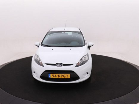 Ford Fiesta - 1.25 60 pk Limited | Airco | Trekhaak | 100% dealer onderhouden - 1