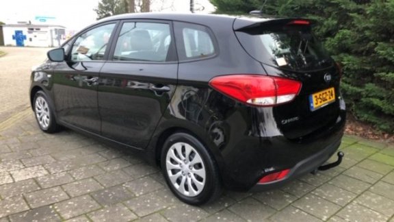 Kia Carens - 1.6 First Edition 7 persoons | Navigatie | Lage KM stand - 1