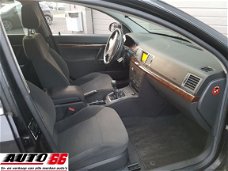 Opel Vectra Wagon - 2.2-16V Elegance Apk tot 07-2020 (bj 2004)