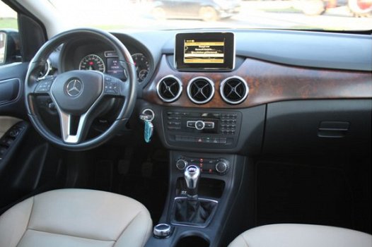 Mercedes-Benz B-klasse - 180 AMBITION NAVI XENON LEER CRUISE 122000KM - 1