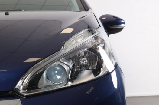 Peugeot 208 - 1.2 PureTech 82PK Blue Lion | NAVI | AIRCO | CRUISE | PDC | METALLIC | LED | - 1