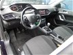 Peugeot 308 - 1.2 110pk Blue Lease Executive met Panorama en Navigatie - 1 - Thumbnail