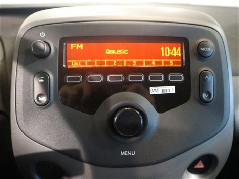 Peugeot 108 - 1.0 72 pk Active | Bluetooth | Airco | Centrale deurvergrendeling - 1