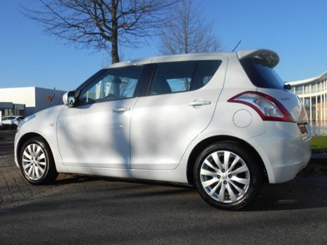 Suzuki Swift - 1.2 Business Edition Navigatie Cruise Control en Spoiler - 1