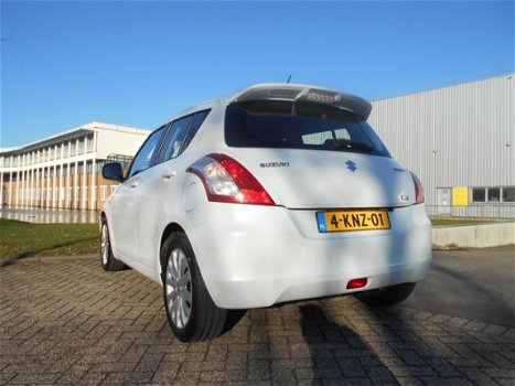 Suzuki Swift - 1.2 Business Edition Navigatie Cruise Control en Spoiler - 1