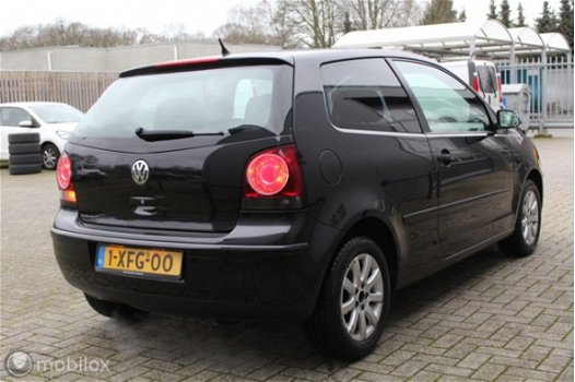 Volkswagen Polo - 1.2-12V Comfortline Airco Nieuwe Apk - 1