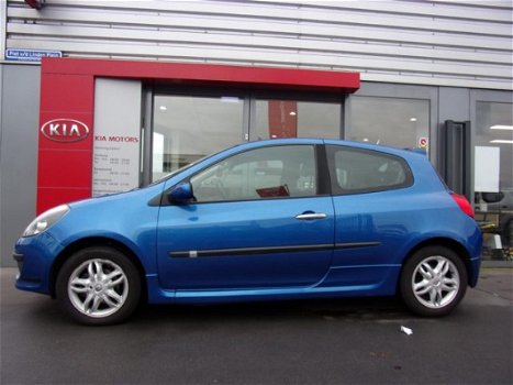 Renault Clio - 1.6-16V Dynamique Luxe - 1