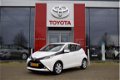 Toyota Aygo - 1.0 VVT-i 70pk x-play | Navigatie | Airco | Bluetooth connectiviteit | - 1 - Thumbnail