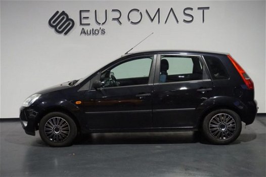 Ford Fiesta - 1.4 TDCi Futura Airco-5deurs-Nieuw Apk - 1