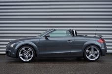 Audi TT Roadster - 1.8 TFSI S-Edition / Xenon / Deels lederen bekleding / Bose installatie / Climate