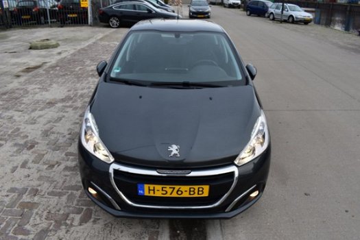 Peugeot 208 - 1.2 PureTech Blue Lease Executive - 1