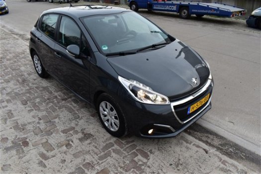 Peugeot 208 - 1.2 PureTech Blue Lease Executive - 1