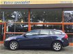 Volvo V60 - 2.0 D3 Kinetic * Uistekend onderhouden - 1 - Thumbnail