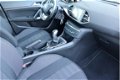 Peugeot 308 - 1.2 PureTech Blue Lease Executive org. NL-auto , panoramadak navigatie - 1 - Thumbnail