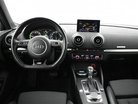 Audi A3 Sportback - 1.4 e-tron PHEV AMBITION S-LINE PRO LINE PLUS + 18 INCH / LED / SPORTSTOELEN - 1