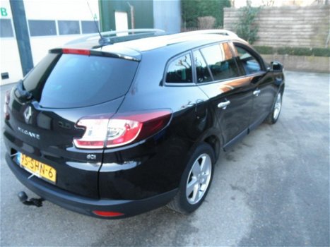 Renault Mégane Estate - 1.5 dCi Parisienne Airco, Navigatie, Cruisecontrole - 1