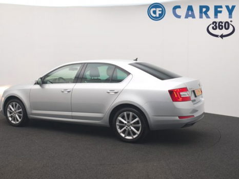 Skoda Octavia - 1.2 TSI 105pk Ambition Businessline eerste eigenaar, dealer onderhouden, navigatie, - 1