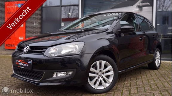 Volkswagen Polo - 1.2 12V 5DRS AIRCO NAVI / WIFI /INTERNET /VELGEN/ STYLE volledig onderhouden - 1