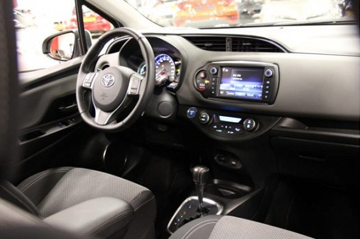 Toyota Yaris - 1.5 Hybrid Dynamic - 1