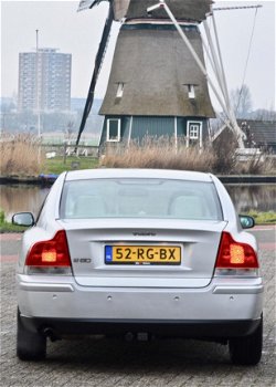 Volvo S60 - 2.4 Kinetic Dealer auto, Youngtimer - 1
