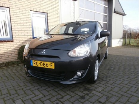 Mitsubishi Space Star - 1.0 Inform Start-stop- erg zuinige 5deurs lichtmetaal weinig km €6450 rijkla - 1