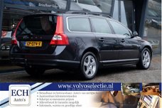 Volvo V70 - D3 5 cilinder, Leer, Navi, Xenon, Stoelverwarming