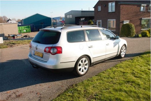 Volkswagen Passat Variant - 2.0 TDI Trendline BlueMotion - 1