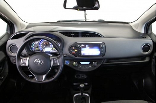 Toyota Yaris - 1.5 Hybrid Aspiration # NAVIGATIE + LM VELGEN - 1