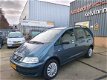 Volkswagen Sharan - 2.0, 7 Zits, Airco, Bovag garantie, APK, - 1 - Thumbnail