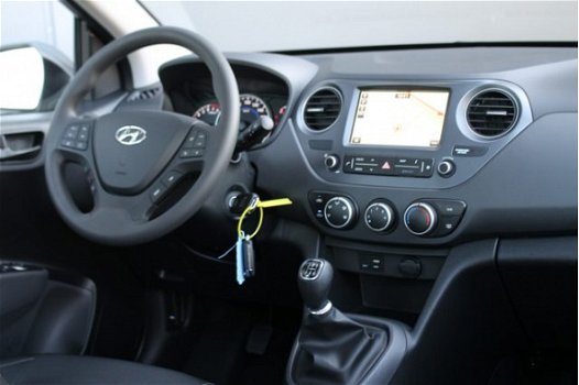 Hyundai i10 - 1.0i COMFORT + NAV (Smart Pack) | MY19 | Rijklaarprijs | Direct uit voorraad | € 1500 - 1